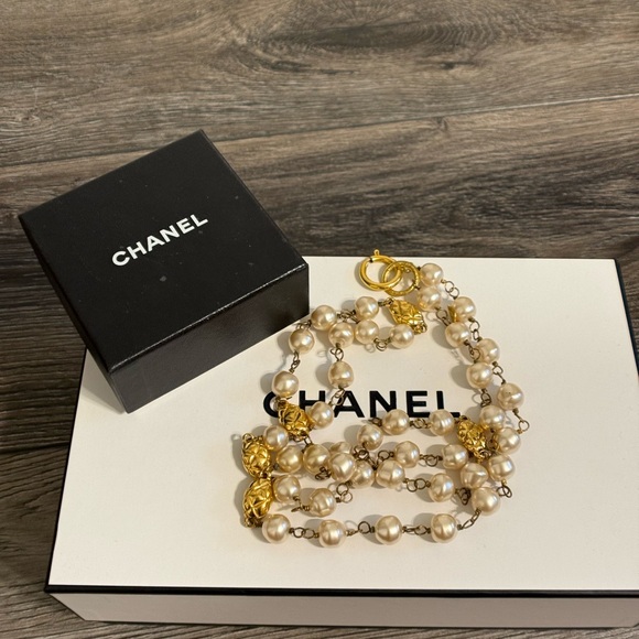 CHANEL Vintage Gold Faux Pearl Long Station Necklace - Picture 1 of 12